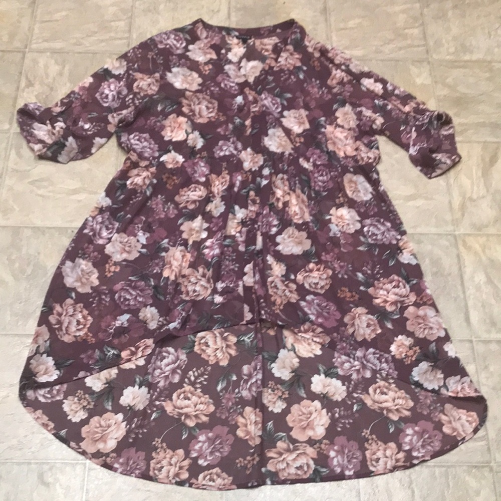 Torrid chiffon hi lo blouse. 2. EUC.